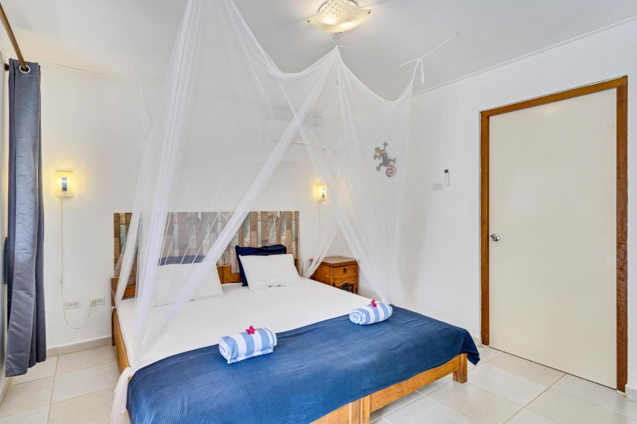 Tropical Divers Resort Кралендейк Экстерьер фото